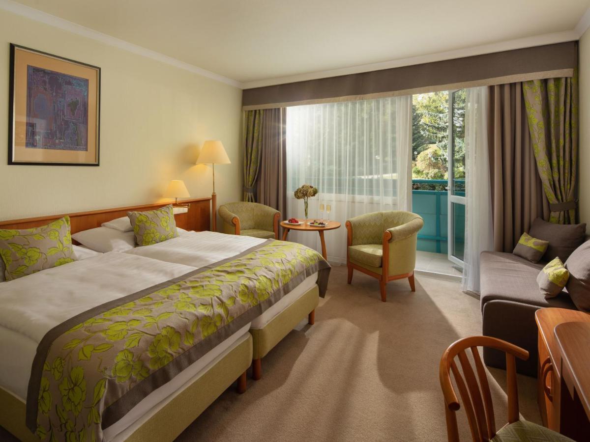 Hotel Carbona Thermal Spa Heviz Ngoại thất bức ảnh