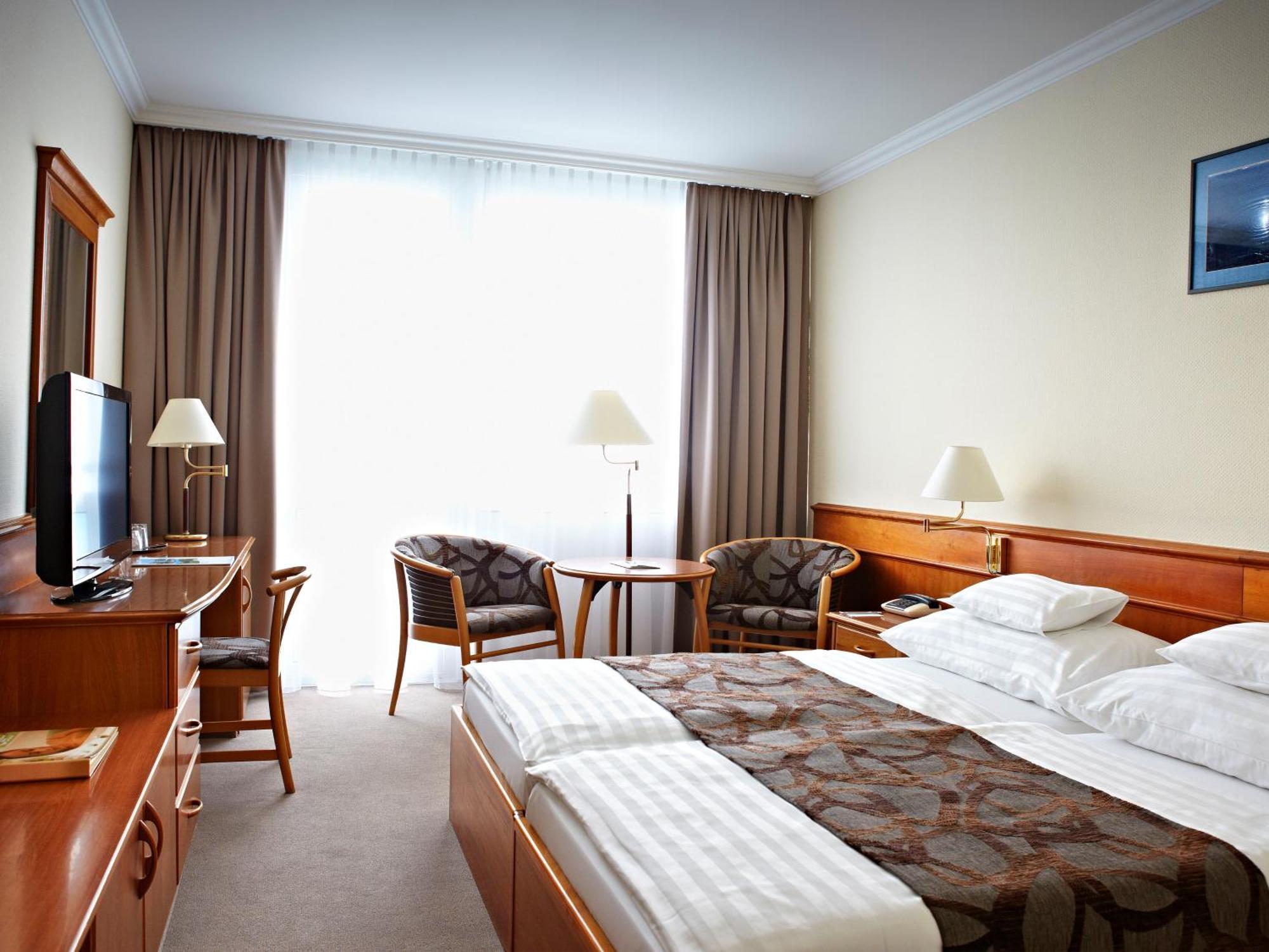 Hotel Carbona Thermal Spa Heviz Ngoại thất bức ảnh